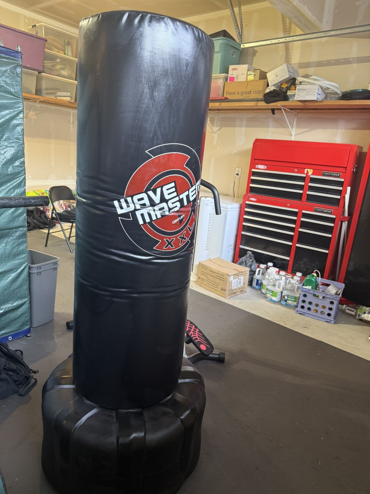 Century XXL Wavemaster Freestanding Heavy Bag