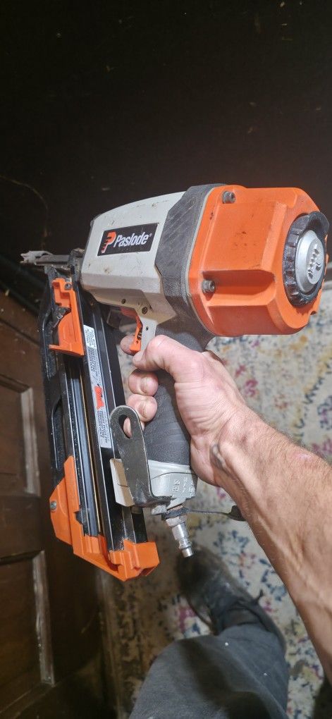 Paslode Pneumatic 3-1/4 in. 30 Degree Air Corded Compact Framing Nailer