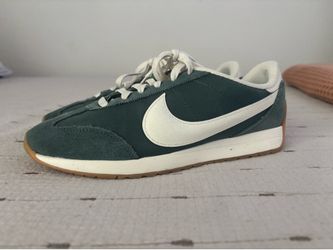 Nike 8.5 women