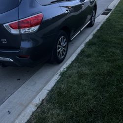 2014 Nissan Pathfinder