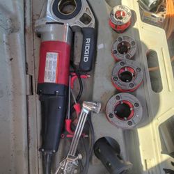 Ridged 600 pipe threader