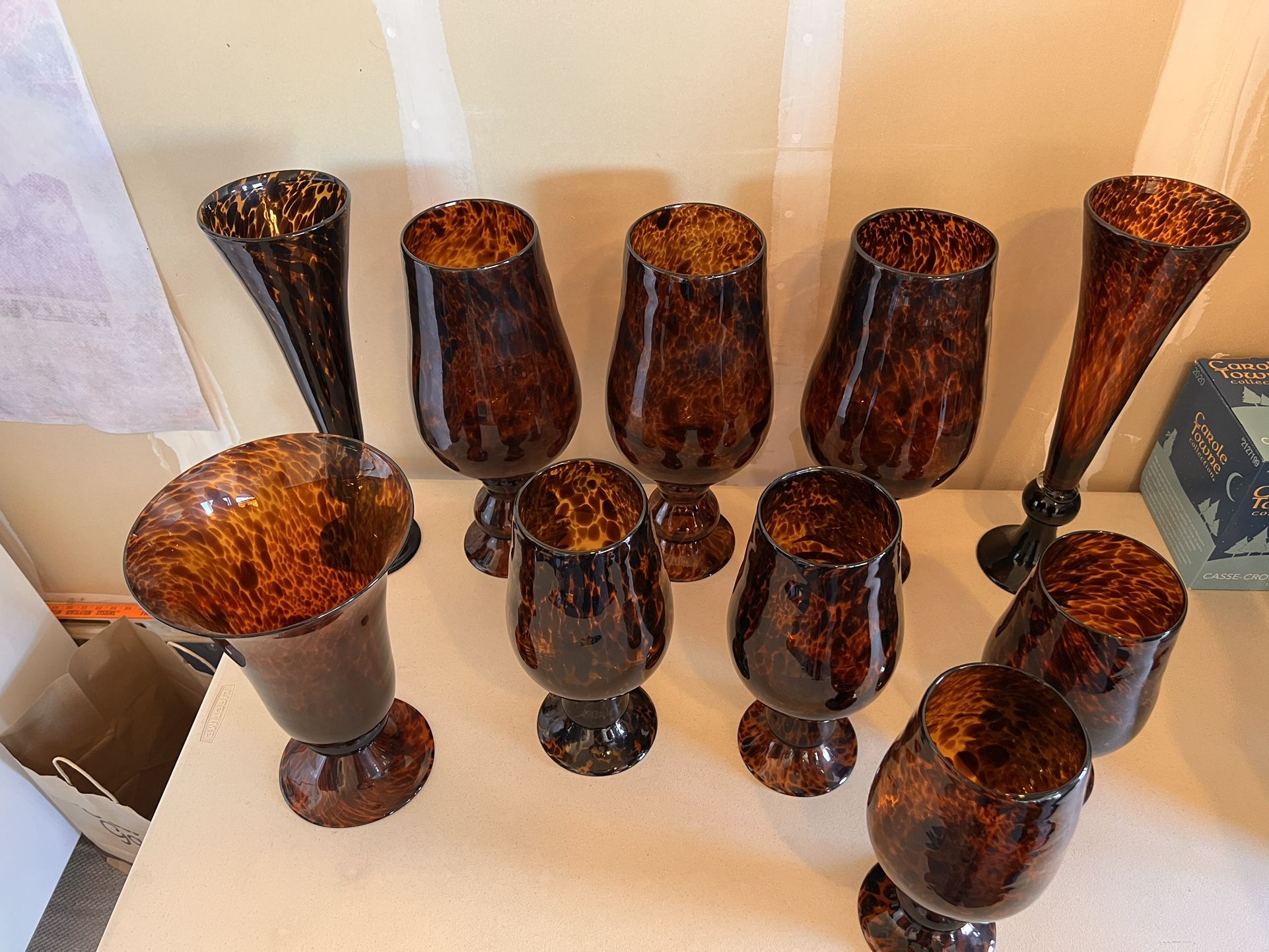 Set of 10 glass tortoiseshell glass vases-great condition