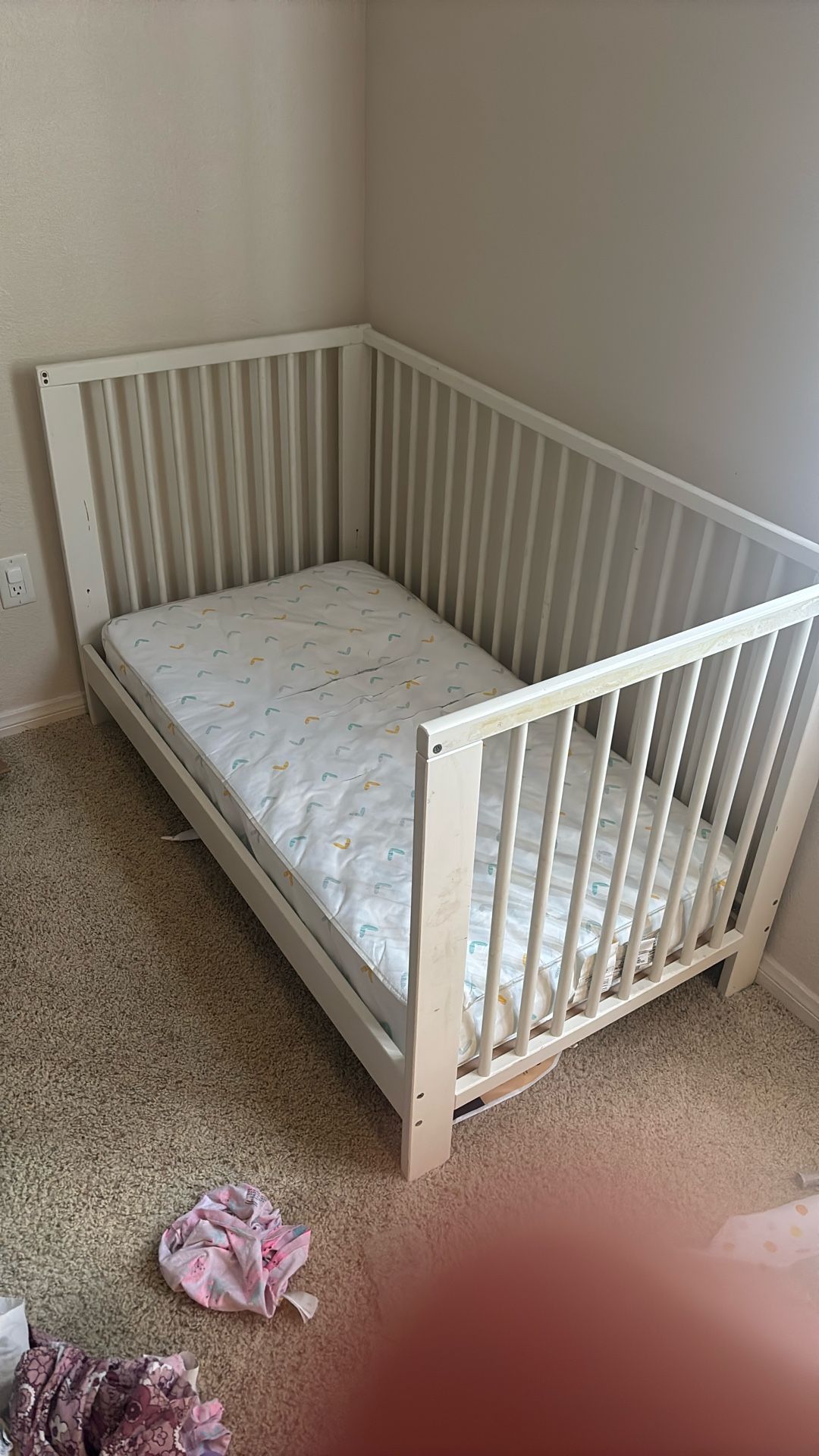 Toddler Bed/ Crib