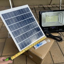 LED Solar Flood Light IP67 Dusk to Dawn 20AH battery 20W solar panel remote control Motion Sensor 