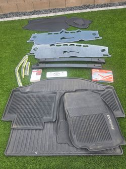 2017-18 Toyota RAV4 Accessories Bundle