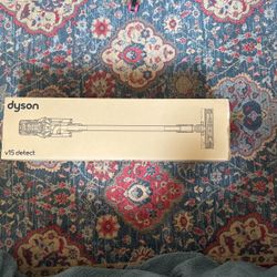 Dyson v15 Detect 