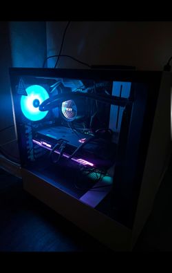 Gaming Desktop PC w/Keyboard & Monitor