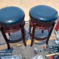 Really Nice Vintage Wooden With Leather Seats Swiveling Bar Stools