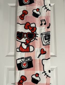Hello Kitty Blanket 