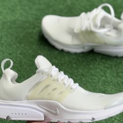 NIKE AIR PRESTO SIZE 11 Like New 