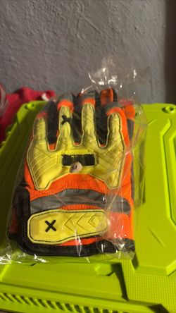 Glove Size Medium