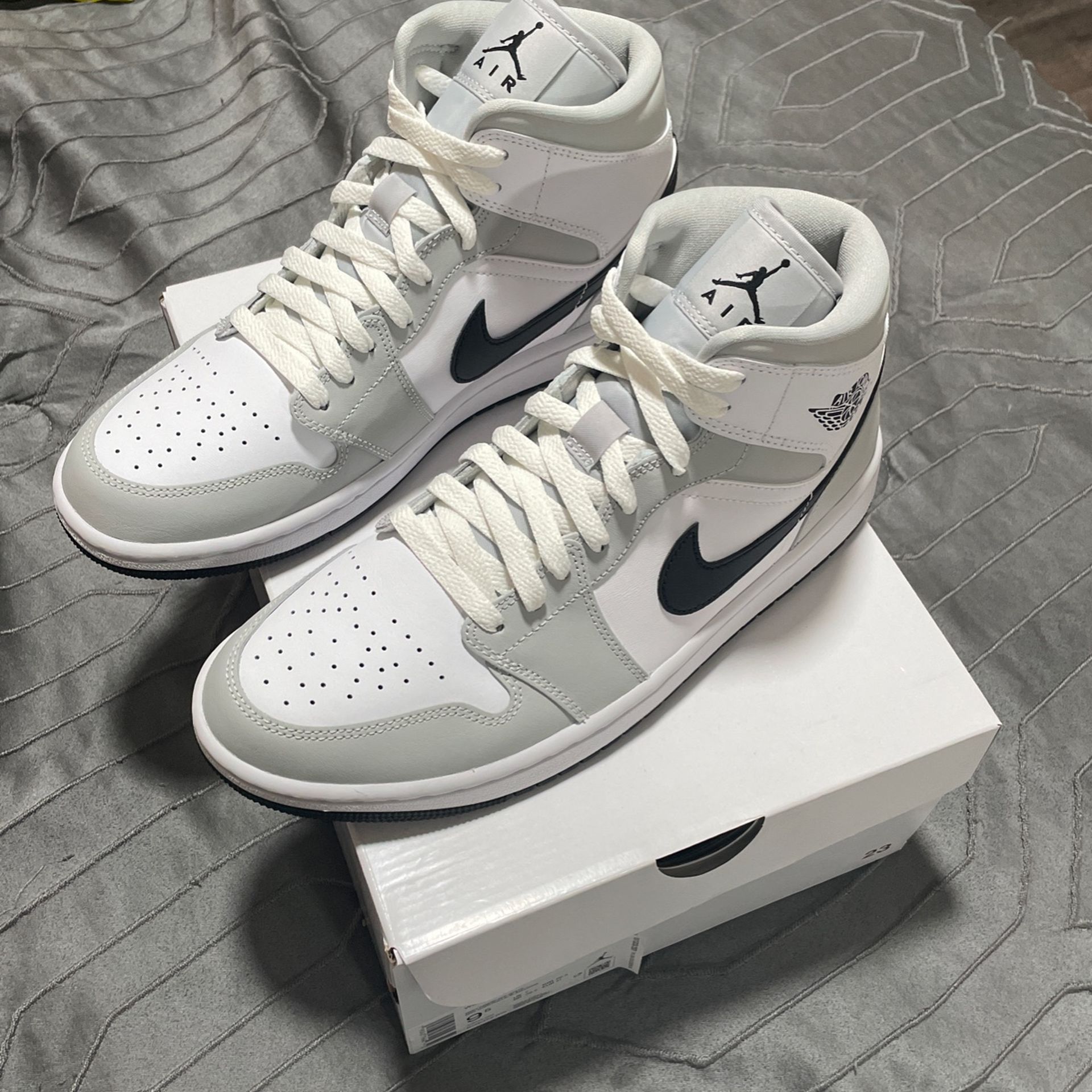 Mid Jordan Shoes Nike Men's Air Jordan MID SE Shoes, White/Black