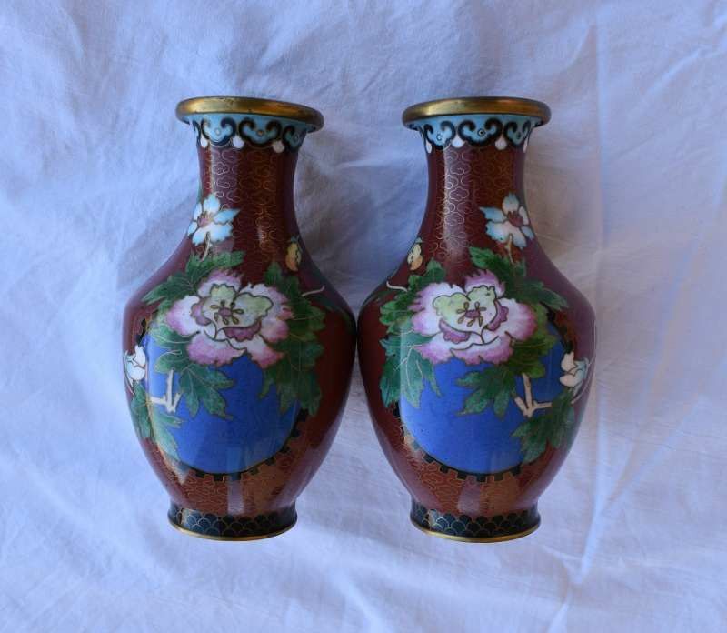 A pair of Vintage Chinese antique cloisonne vases