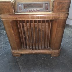 Vintage 1941 Philco Console Tube Radio Model 41-295 – Working