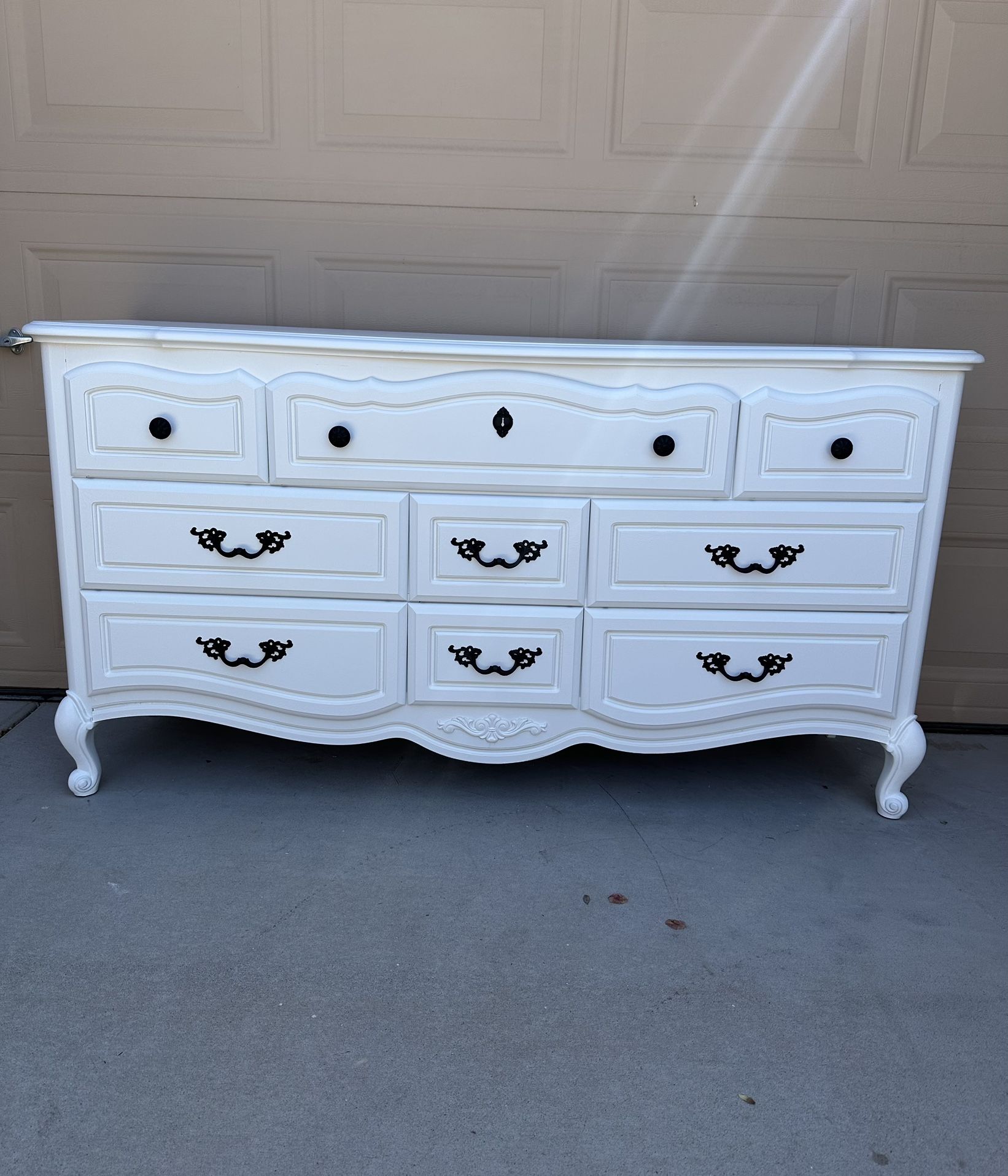 Dresser White 9-Drawers