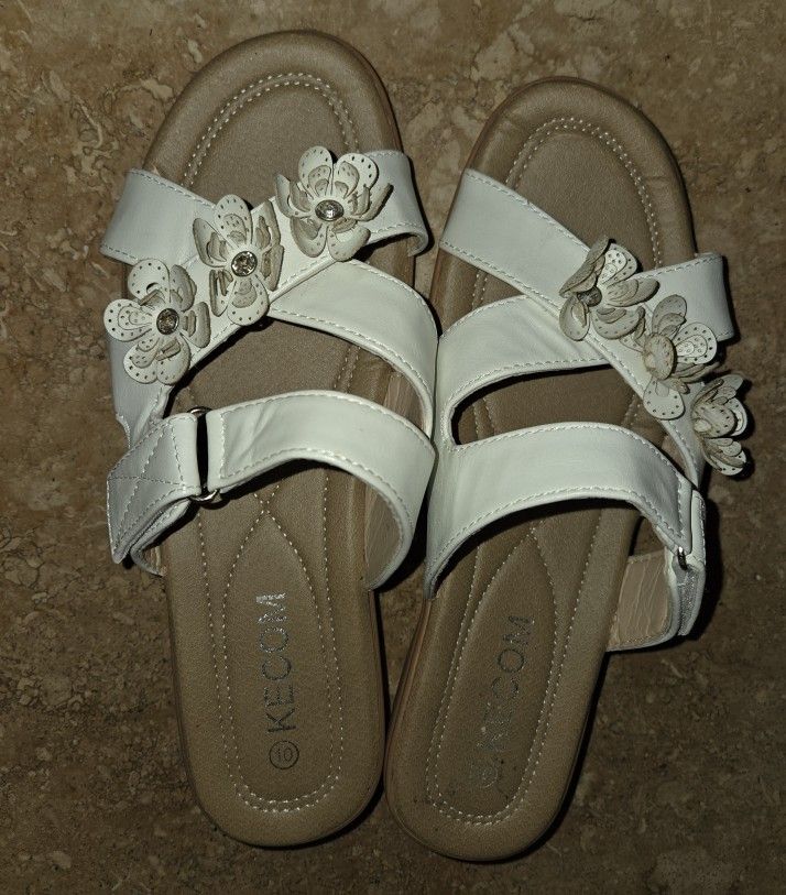 Leather Sandals Flowers Adjustable 10