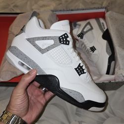 Jordan 4 White CEMENT