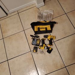 DEWALT IMPACT AND DRILL TWO PC COMBO 