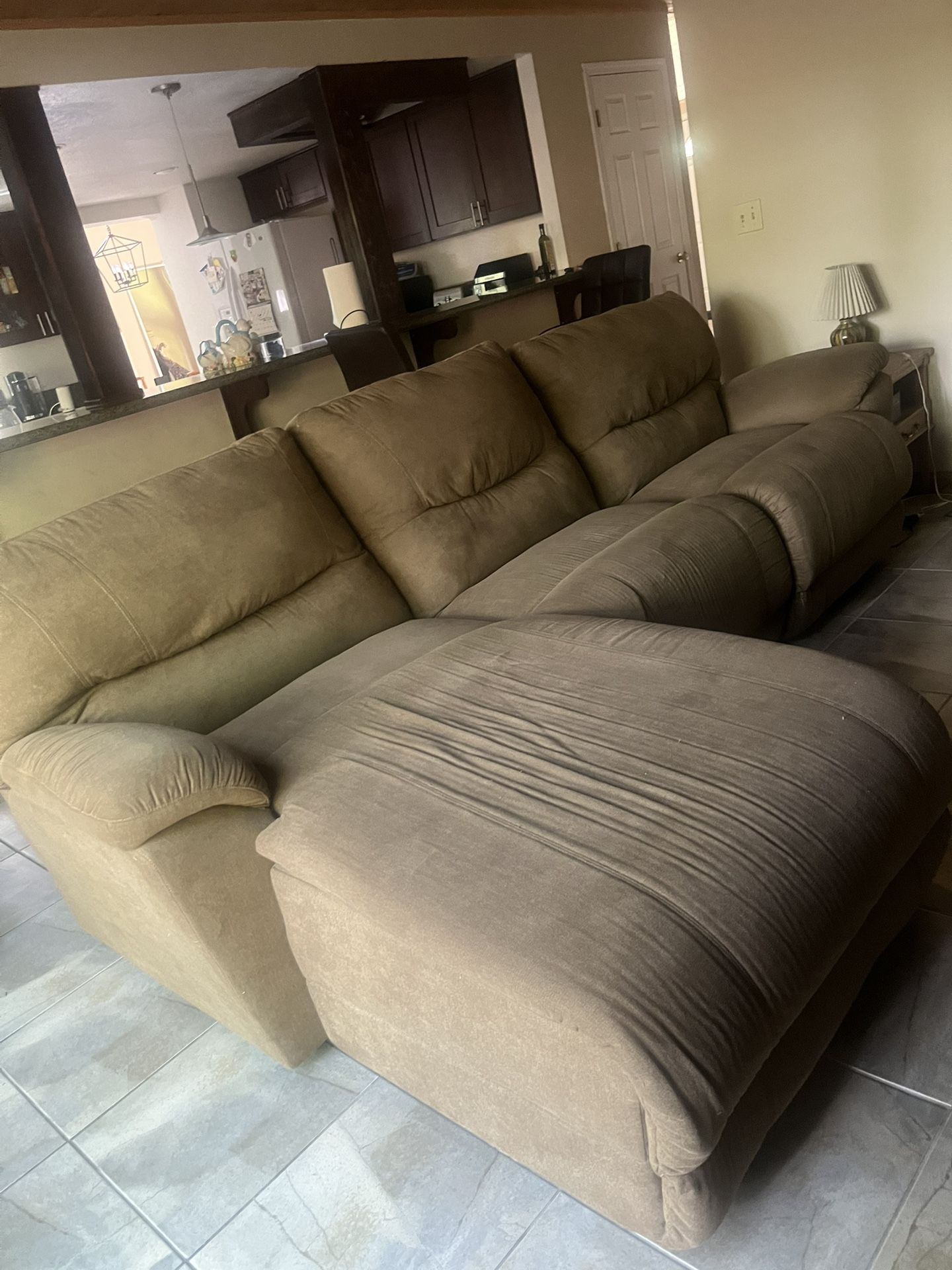 4 Piece Sectional Couch w/ Recliners