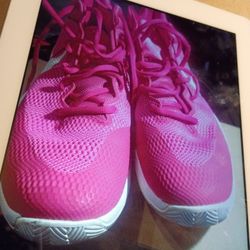 NIKE ZOOM BREAST CANCER SHOES 11 5 WOMEN