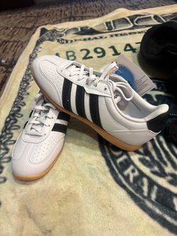 Adidas Low-Top Sneakers White Black Gum Sole