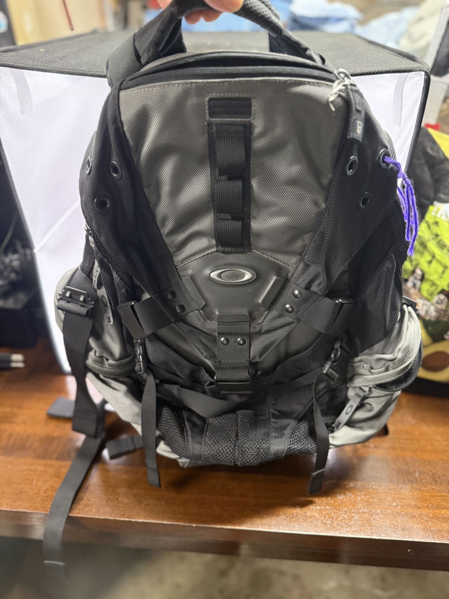 Oakley Icon Grey/Black Backpack Tactical Bag Hiking School