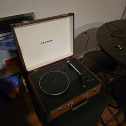 Crosley Portfolio CR6252A