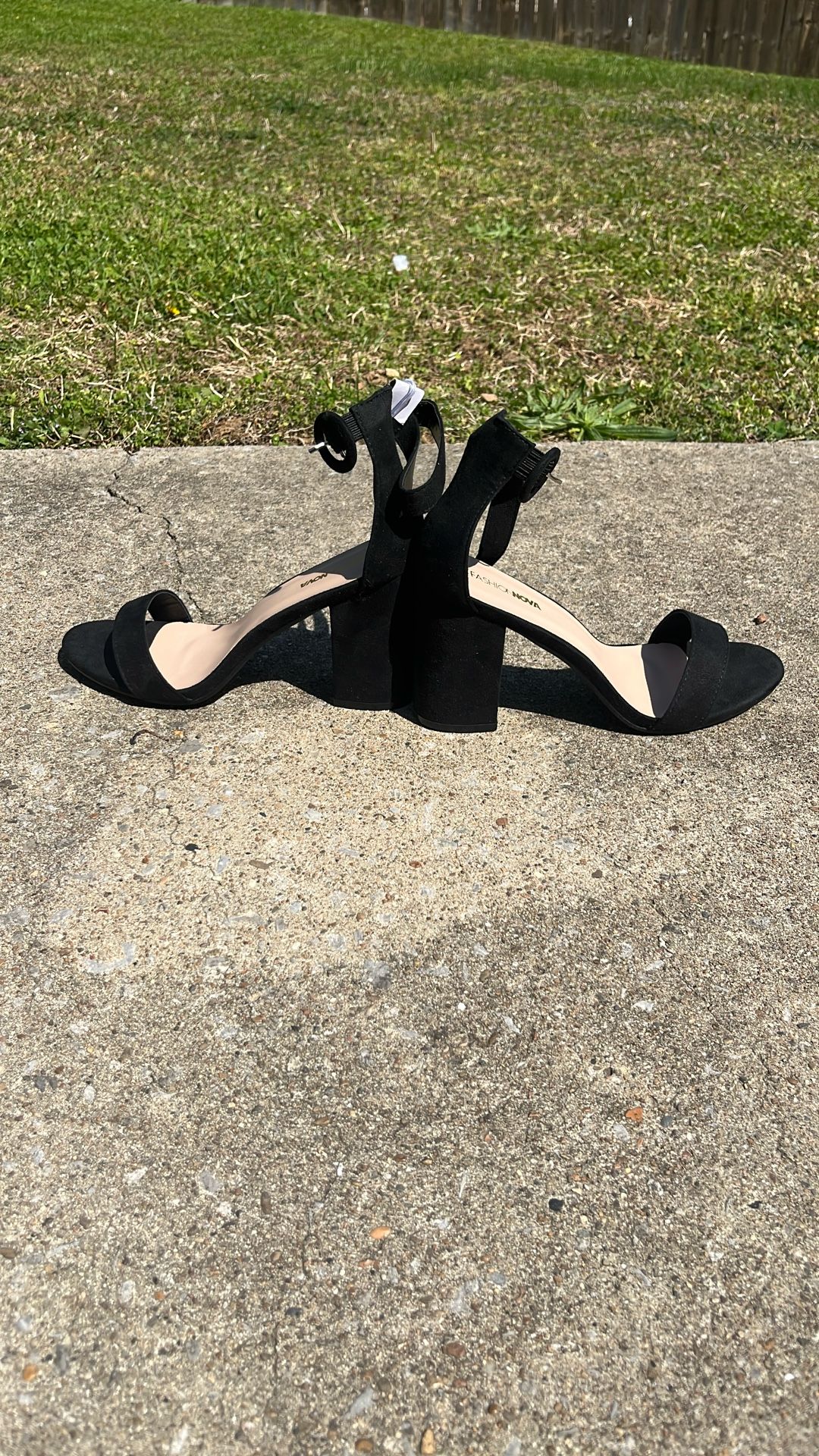 BRAND NEW Sandal Heels