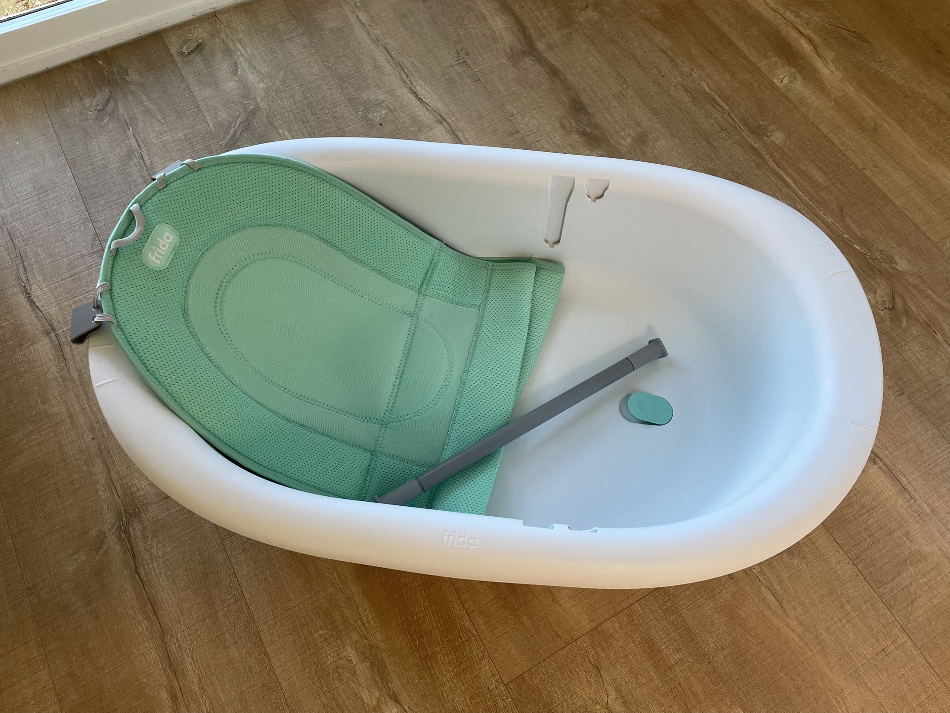 Baby Bath Tub Frida Mom 