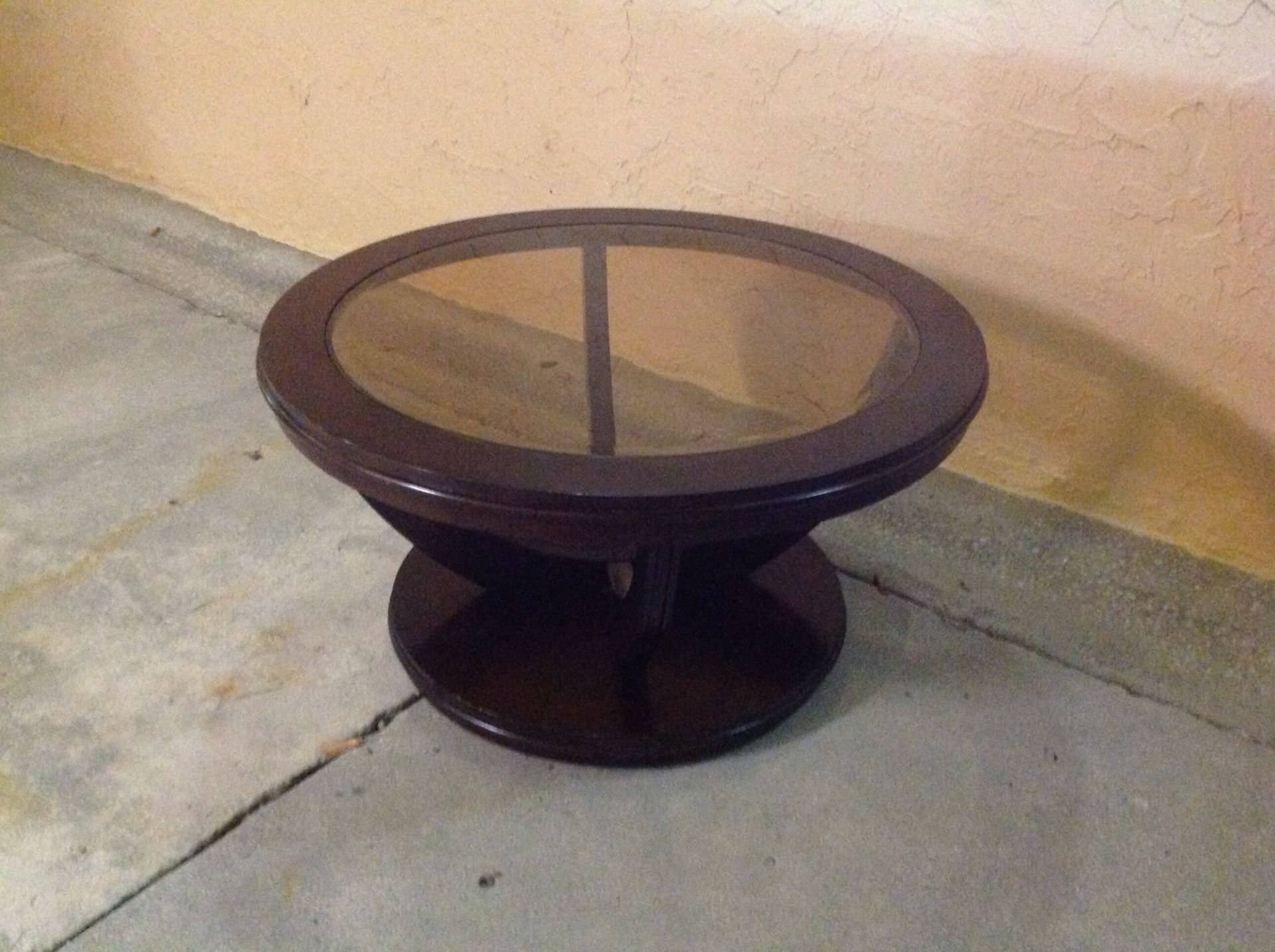 COFFEE TABLE EXCELLENT CONDITION
