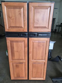 Norcold 1210 RV refrigerator