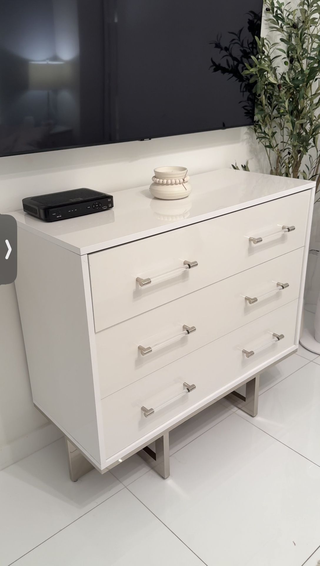 Modern Luxury White 3-Drawer Dresser — High Gloss, Acrylic Handles