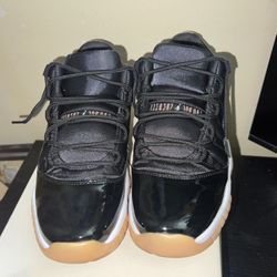 Bleached coral 11 size 7y