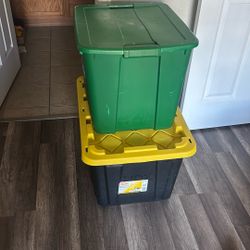 Both Crates  Or Selected Items From Breast Pump Baby Carrier Milk Storage Bottles Baby Clothes Tomi time Ocean Pad Wash Clothe S And Newborn Outfits