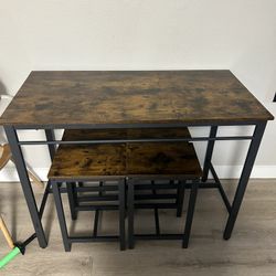 Dining Table With 4 Stools 