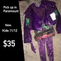 Descendants costume