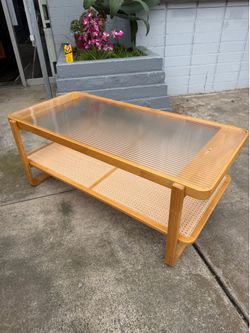 Coffee table glass top