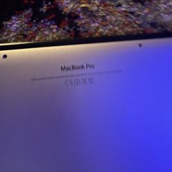 MacBook Pro 15 inch retina For $130 Read Description