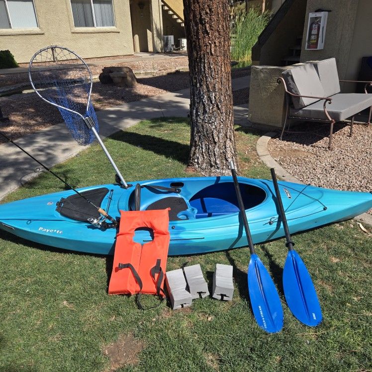 PREMIUM FISHING KAYAK PACKAGE