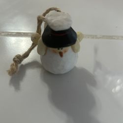 vintage CMI Henton Snowman Rolling Snowball Christmas Tree Ornament