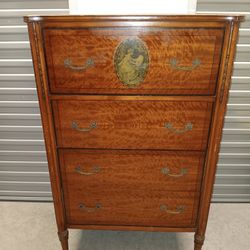 ANTIQUE CHEST 4 DRAWERS.