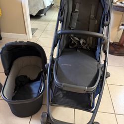BABY STROLLER AND BASSINET! 