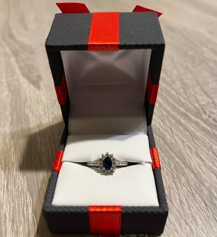 STERLING SILVER SAPPHIRE+DIAMOND RING