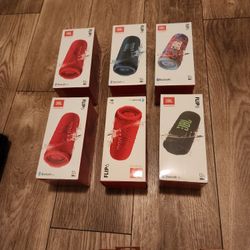JBL Flip 6 Portable Speakers