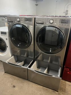 LG ELECTRIC WASHER & GAs DRYER SET WITH PEDESTALS!