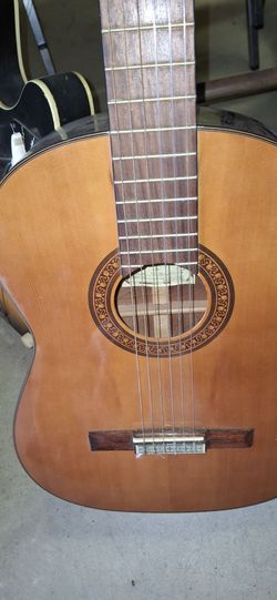 Guitar- VintagwcHohner