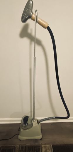 Jiffy Steamer with metal head