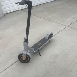 Segway Ninebot 