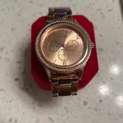 rose gold plated watch 