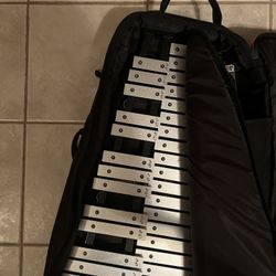 Pricussion Kit Ludwig And Snare Drum 